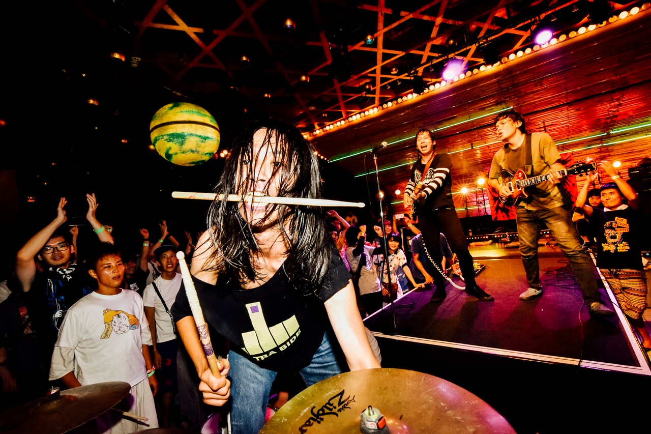 「夏の魔物」大阪編でワッツーシ、どつ、イースタン、ROLLY&オーケンら交互にライブ展開