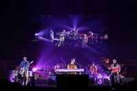 □□□（撮影：田浦ボン、キシノユイ、渡辺慎一）