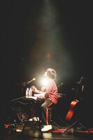 石崎ひゅーい（撮影：鈴木友莉）