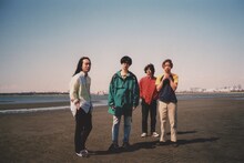 シャムキャッツ。右端が夏目知幸。