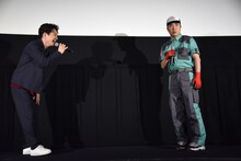 左から星野源、藤井隆。
