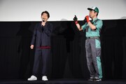 左から星野源、藤井隆。