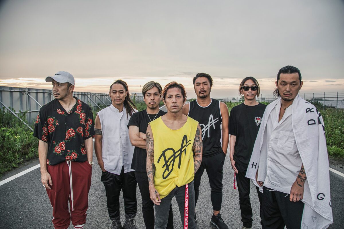 Dragon Ashがt Uyo Hi迎えた新曲発売 夏フェスの映像使用したmv公開 動画あり 音楽ナタリー