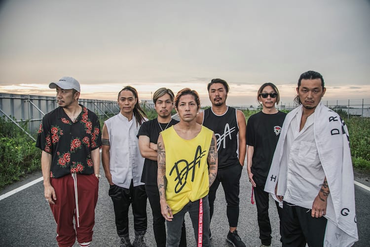 Dragon AshがT$UYO$HI迎えた新曲発売、夏フェスの映像使用したMV公開 