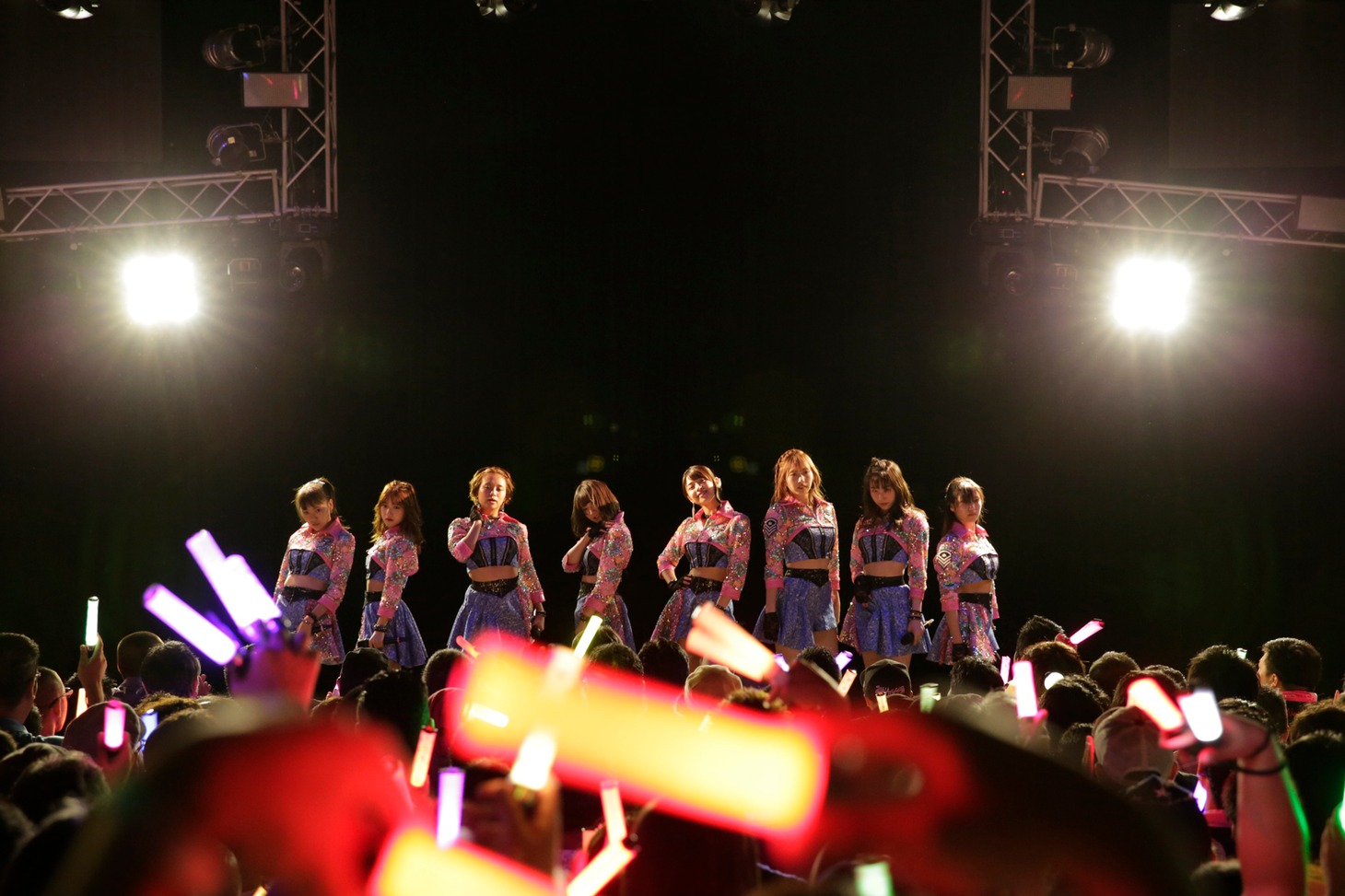 「Juice=Juice LIVE TOUR 2019 ～Con Amor～」東京・新宿ReNY公演の様子。（写真提供：アップフロントグループ）