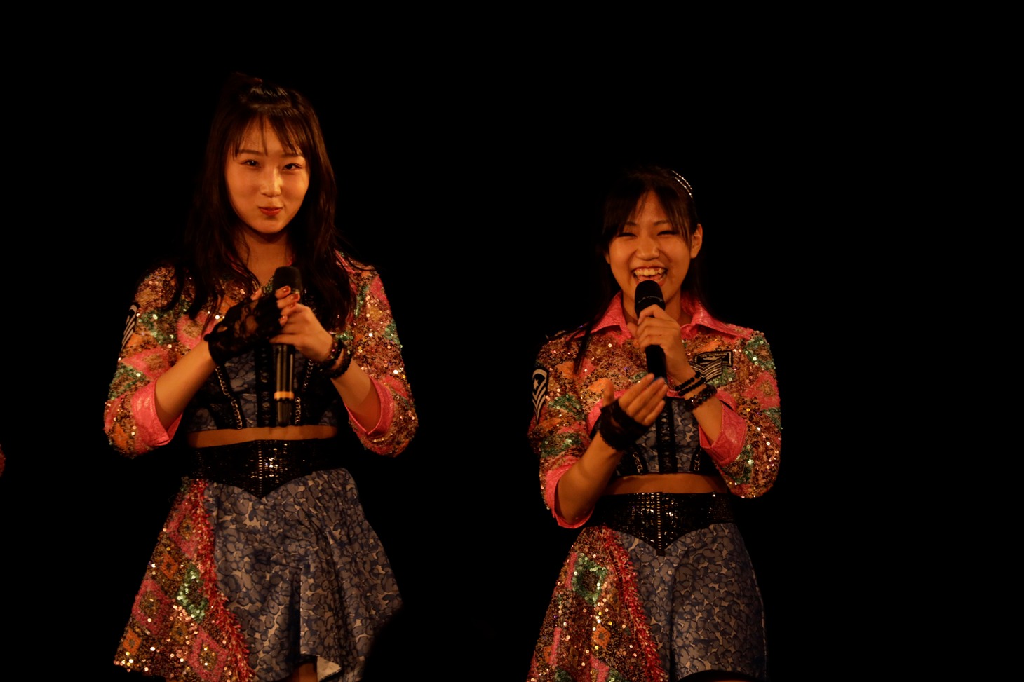 「Juice=Juice LIVE TOUR 2019 ～Con Amor～」東京・新宿ReNY公演の様子。（写真提供：アップフロントグループ）