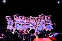 「Juice=Juice LIVE TOUR 2019 ～Con Amor～」東京・新宿ReNY公演の様子。（写真提供：アップフロントグループ）