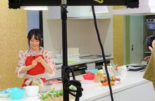 「MUSIX TV」初回ゲストの小倉唯。