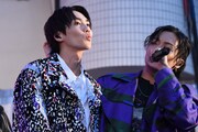 左から吉野北人、川村壱馬。