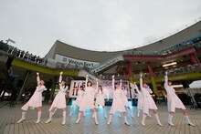 「現実」を披露するラストアイドル。（Photo by Yoshifumi Shimizu）