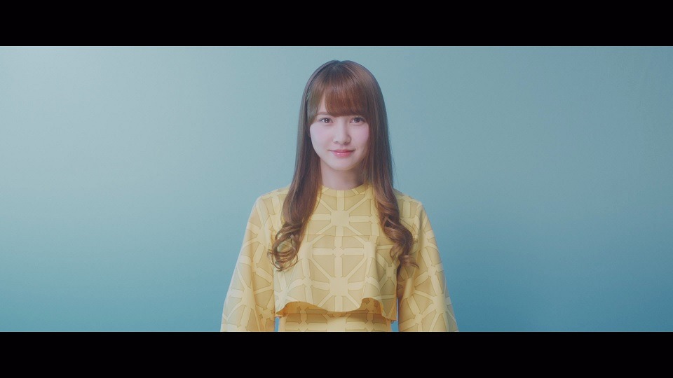 日向坂46「ホントの時間」ミュージックビデオのワンシーン。