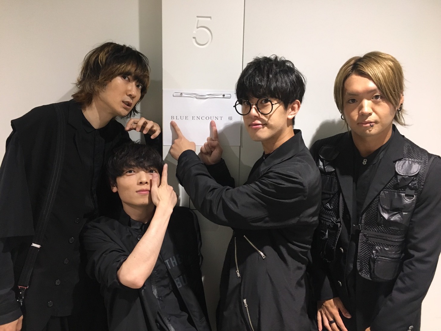 BLUE ENCOUNT