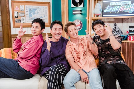 左から徳井義実、福田充徳、RIKU、陣。