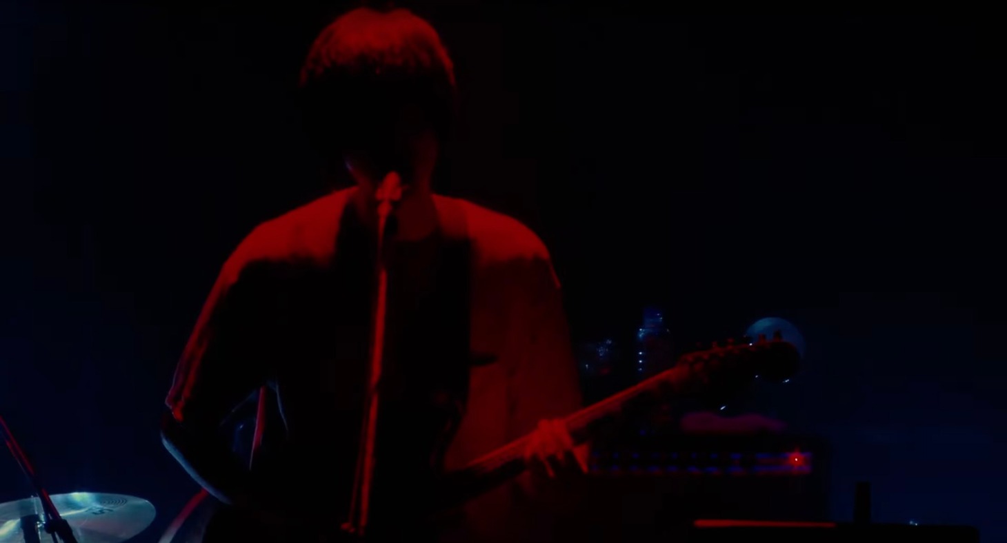 OGRE YOU ASSHOLE「朝」ライブ映像より。