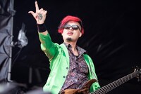 侑威地（B / ROTTENGRAFFTY）（撮影：釘野孝宏）