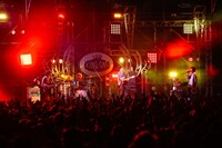 King Gnu（撮影：上山陽介）