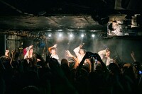 BiSのツアー初日公演の様子。（Photo by sotobayashi kenta）