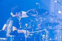 かみじょうちひろ（Dr / Parabellum Bullet）（撮影：西槇太一）