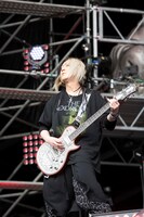 HISASHI（G / ACE OF SPADES）（撮影：釘野孝宏）