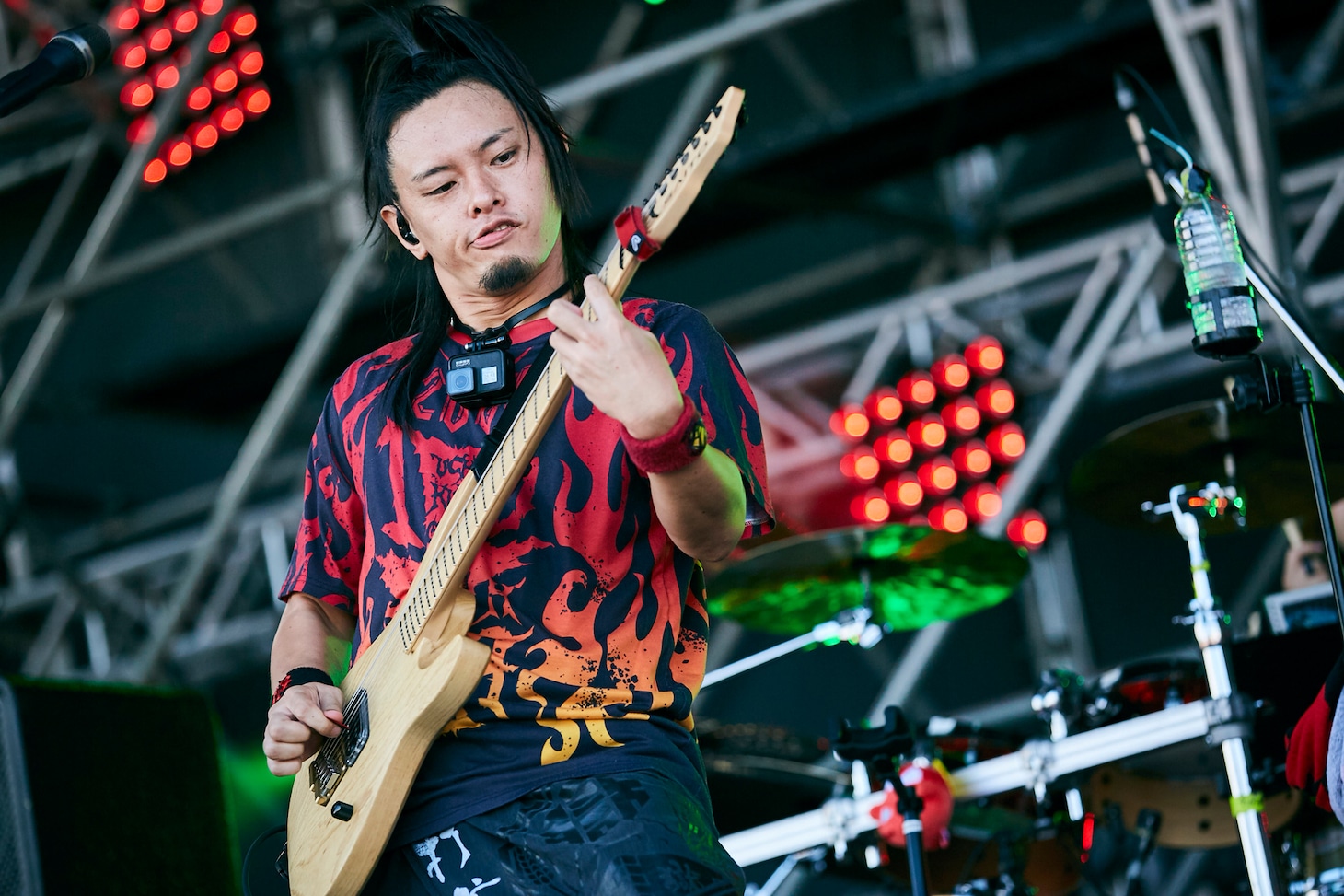 大澤敦史（Vo, G）打首獄門同好会（撮影：中野修也）