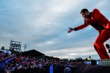 田原俊彦（撮影：上山陽介）