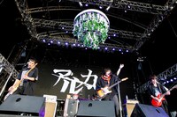 アルカラ（Photo by Viola Kam［V'z Twinkle］）