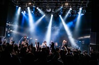 エルフリーデのライブの様子。（撮影：小林弘輔）