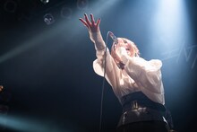 みくる（Vo）（撮影：小林弘輔）