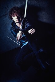 STEREO DIVE FOUNDATION、1stアルバムリリース