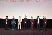 左から渡辺啓、坂東希、市原隼人、TAKAHIRO、岡田義徳、相島一之、前田公輝。