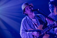 角舘健悟（Vo, G / Yogee New Waves）（撮影：渡邊玲奈［田中聖太郎写真事務所］）