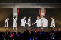 M!LK（撮影：小坂茂雄）