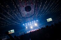 「And yet BiSH moves.」の様子。