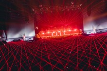 「And yet BiSH moves.」の様子。