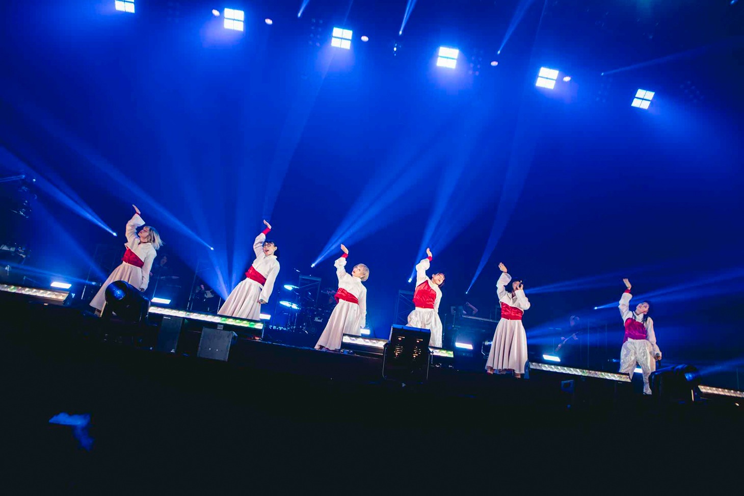 「And yet BiSH moves.」の様子。
