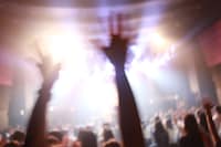 さくらしめじのツアー追加公演の様子。（撮影：鈴木友莉）