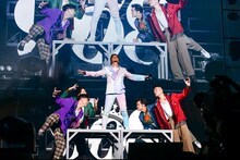 KREVAとs**t kingz。（撮影：岸田哲平、中河原理英、本田裕二）