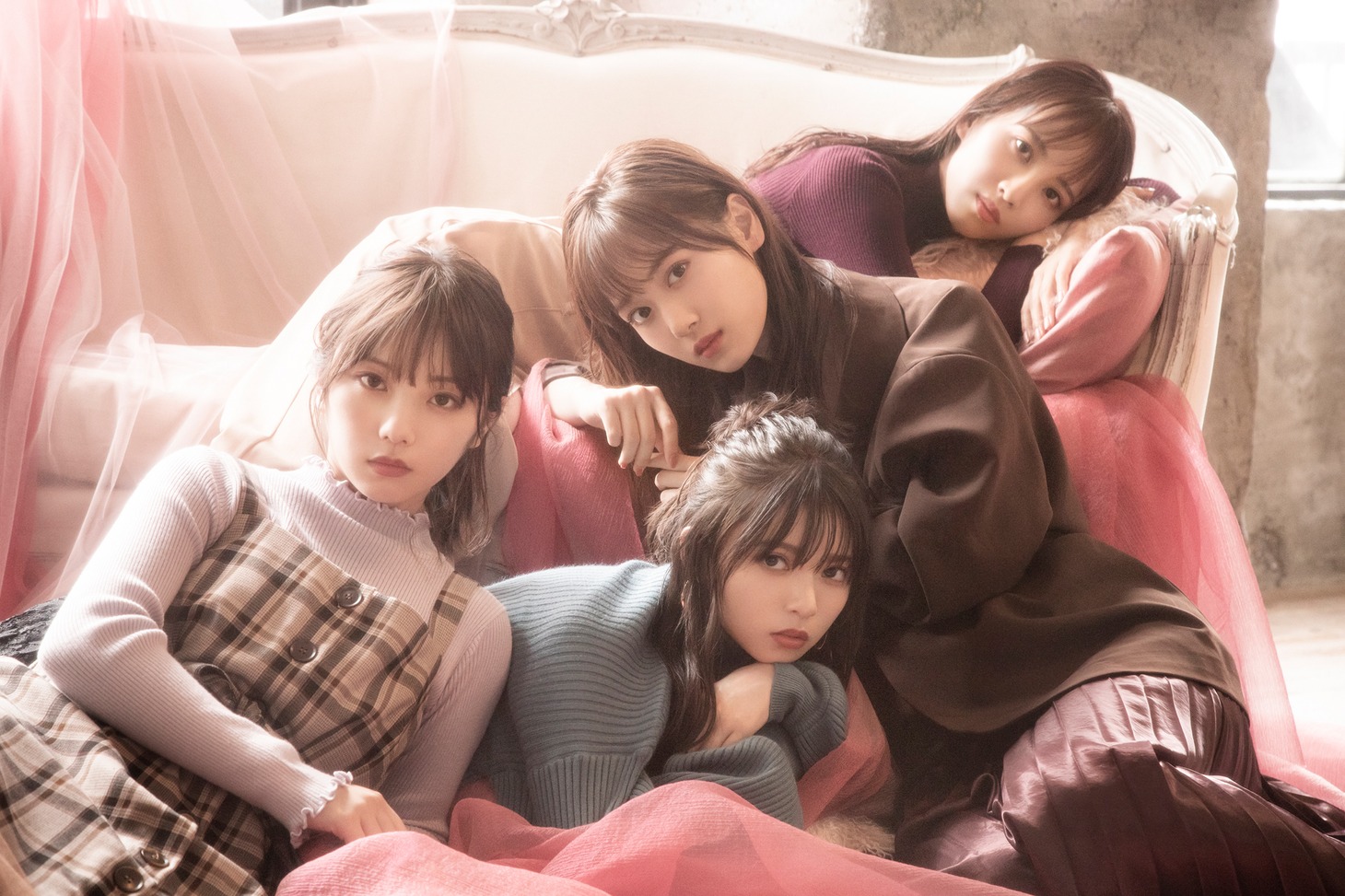 与田祐希、齋藤飛鳥、山下美月、佐藤楓。
