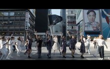大阪☆春夏秋冬「Dance to the light」MVのワンシーン。