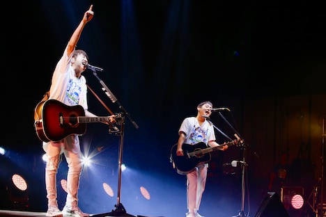 「YUZU ASIA LIVE 2019 YUZUNOMI～拍手喝祭～」の様子。(c)SENHA&Co.