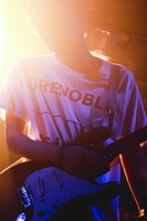 秋山黄色「登校の果て」より。（撮影：鈴木友莉）