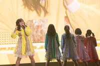 「神宿5周年記念ワンマンライブ 神が宿る場所～君が君らしくあればいいのさ～」の様子。