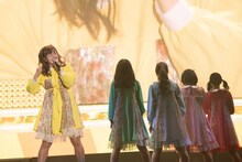 「神宿5周年記念ワンマンライブ 神が宿る場所～君が君らしくあればいいのさ～」の様子。