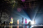 「神宿5周年記念ワンマンライブ 神が宿る場所～君が君らしくあればいいのさ～」の様子。