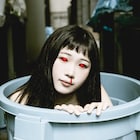 BiSに新メンバー「ズズ・デス」加入、赤目アー写の加工解除時期はマネージャー次第