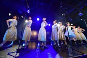 「ハコイリ▽ムスメ我妻桃実卒業公演～君はアンブレラ・エンジェル～」の様子。