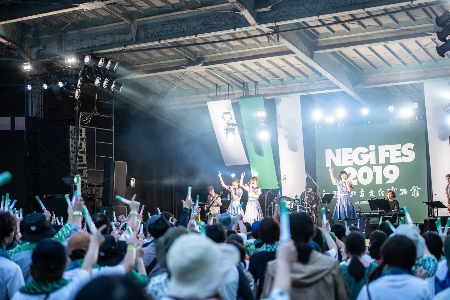 Negiccoによるライブの様子。