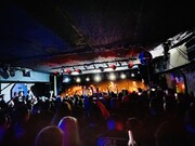 9月27日に開催されたニューヨーク Mercury Lounge公演の様子。（写真提供：日本クラウン）