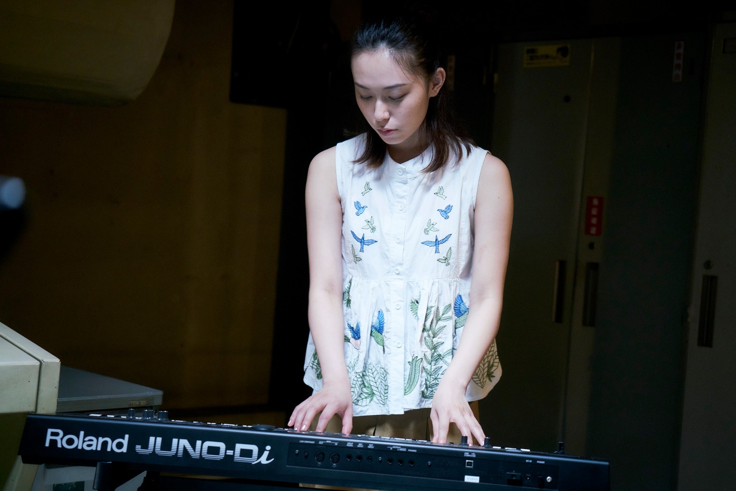 第1話「SHELTER」場面写真