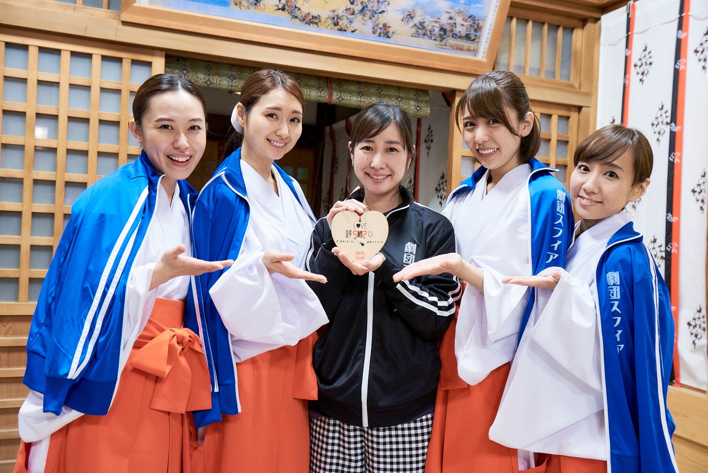 第2話「血塗られたブラジャー」記念写真
